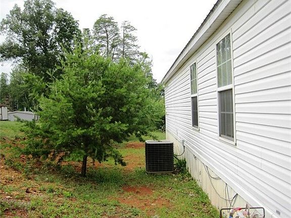 3rd image of 242 Mountain Meadows Dr