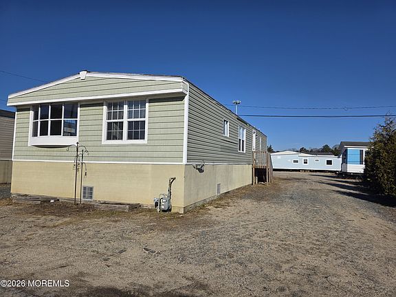 2nd image of 469 S Green St Trailer 26