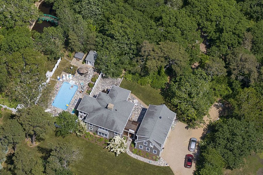 Sprawling "Monet" Home