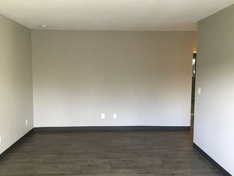 Taylor Place Apartments II — Photo 16