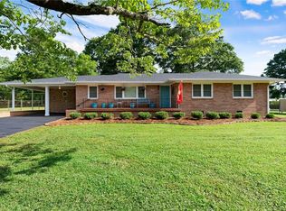 115 W Felton Rd, Cartersville, GA 30120