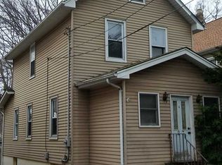 27 Tennyson Pl, Passaic, NJ 07055