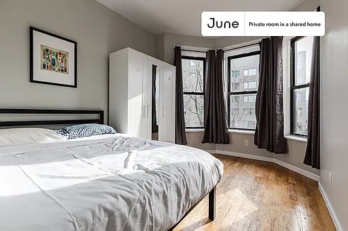 362 Parkside Ave Photo 1
