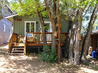 842 Maple Ln, Sugarloaf, CA 92386