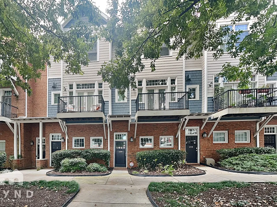 1258 Dekalb Ave NE #109