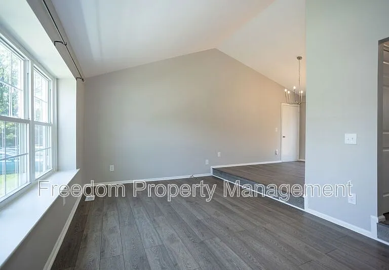 10116 Wimbledon Ct — Photo 15