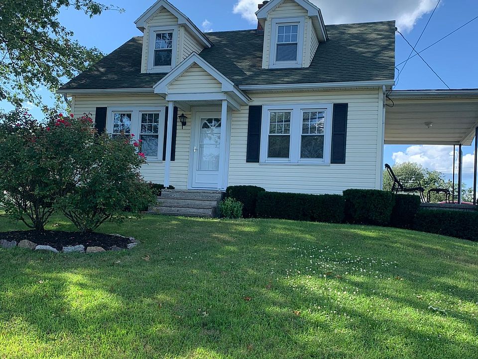 1st image of 102 Kathryn St
