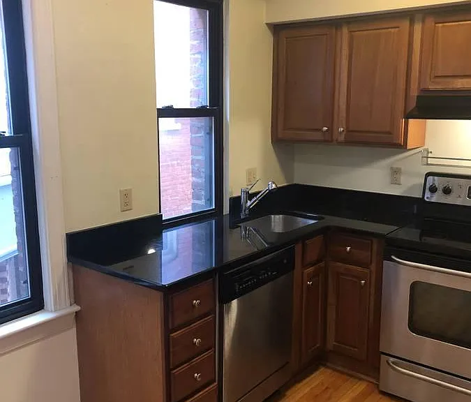 1321 Fairmont St NW #206 — Photo 5