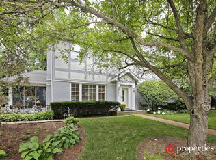 2301 Kenilworth Ave, Wilmette, IL 60091