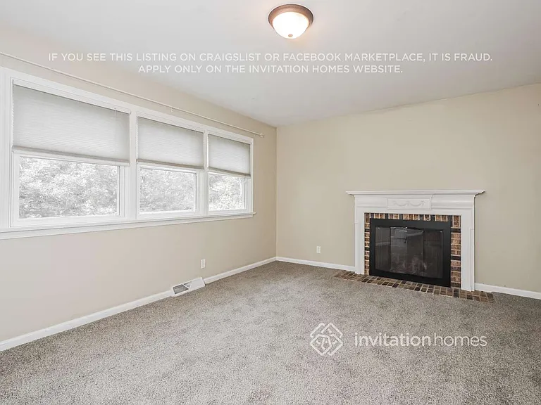 42W174 Timber Trl — Photo 5