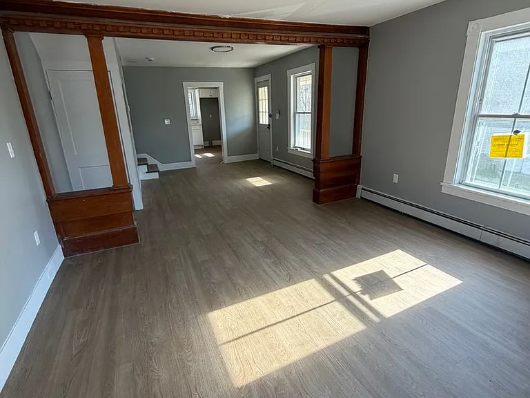 398 Main St — Photo 6