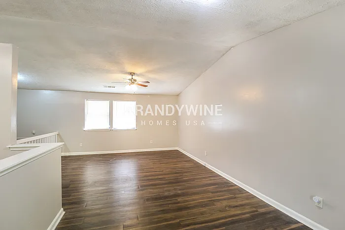 2037 Mallard Way — Photo 4
