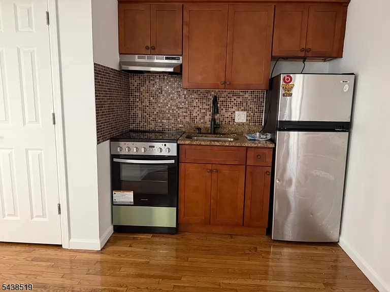 118 Bayard St — Photo 6