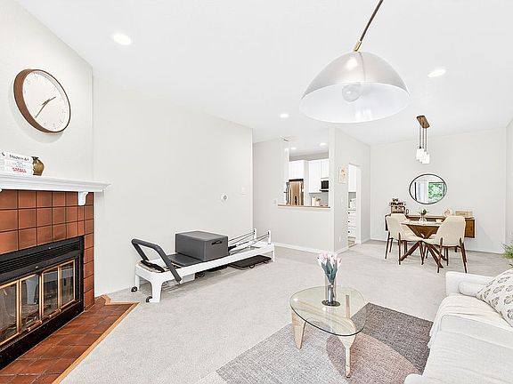 3rd image of 39931 Cedar Blvd Unit 309