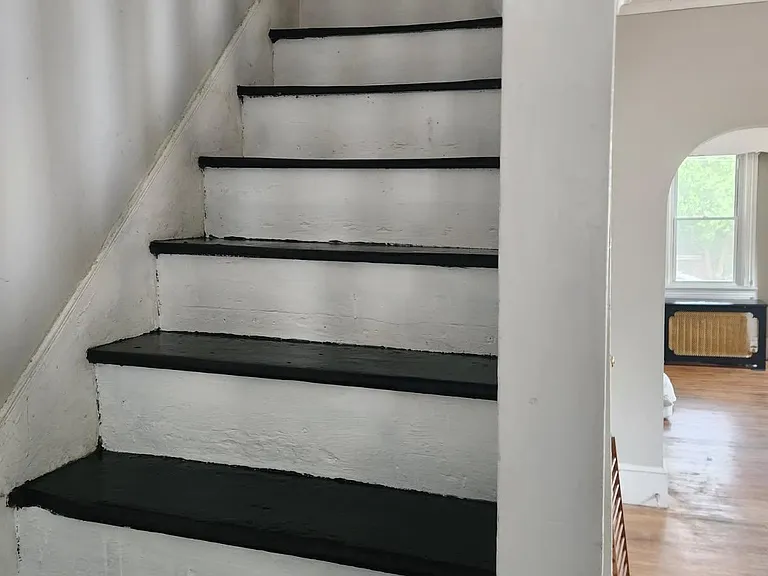534 E Arch St — Photo 5