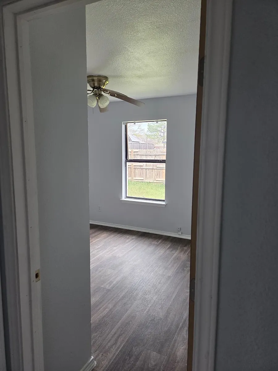 Building Photo - 3009 Barnes Dr
