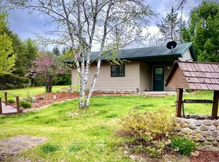 W11344 Aniwa Ln, Plainfield, WI 54966