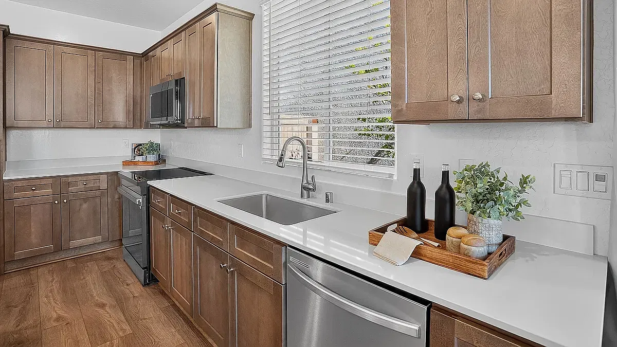 4 bed, 2.5 bath, 2180 sqft, $2,549 — Photo 3