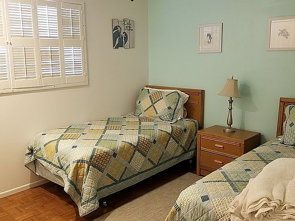 4th image of 2445 Castaway Dr