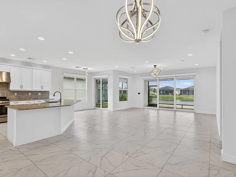 11765 SW Poseidon Way — Photo 9