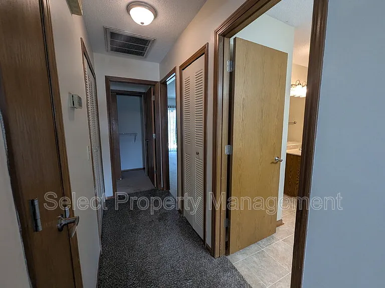 10915 Pine Mills Rd — Photo 9