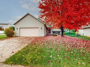 6260 Fairway Dr NW, Rochester, MN 55901