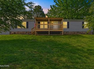 1017 Beardshire St, Sweetwater, TN 37874