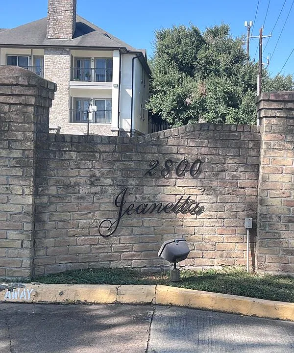 2800 Jeanetta St #2003