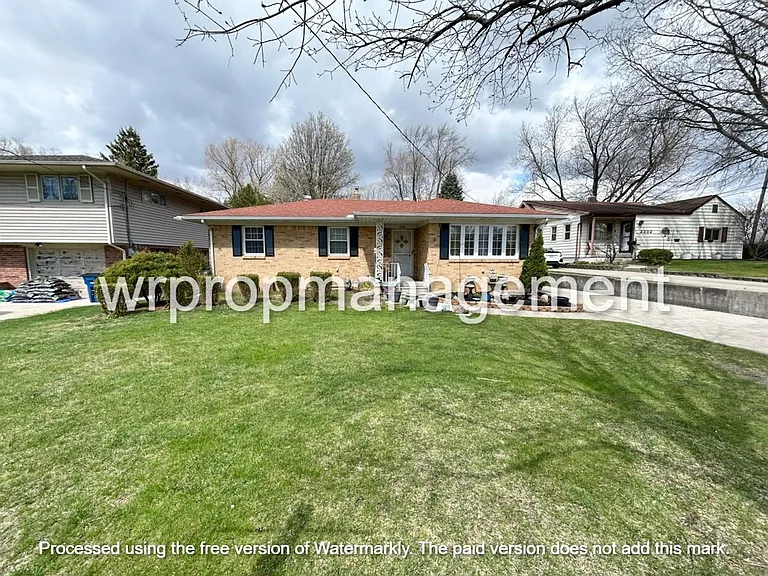 2338 Bodette Ave — Photo 1