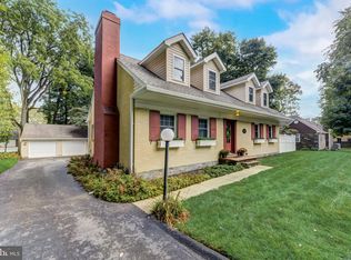725 Polo Rd, Bryn Mawr, PA 19010