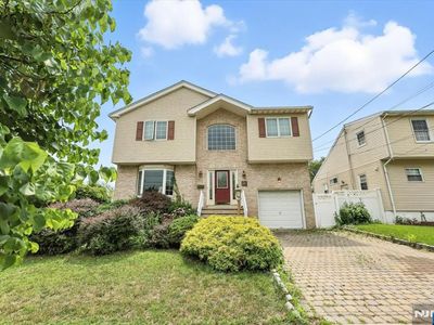 82 Avenue F, Lodi, NJ, 07644
