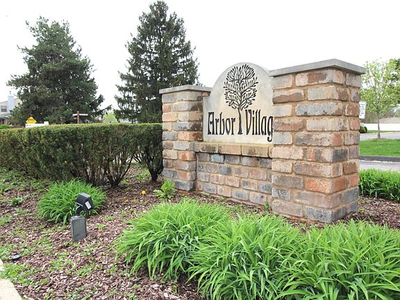 5th image of 43628 W Arbor Way Dr APT 110