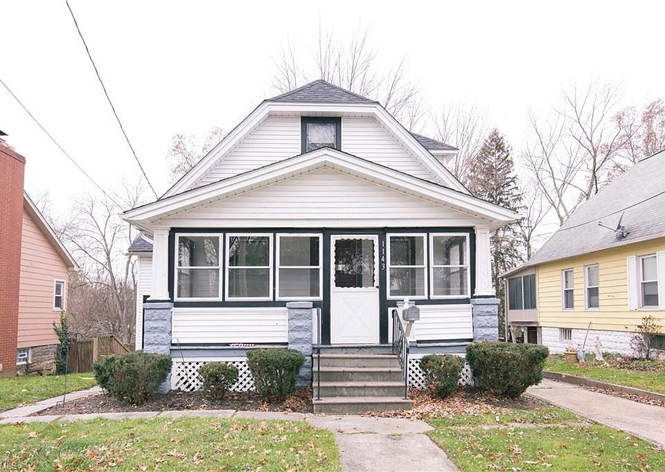 1st image of 1143 E River St