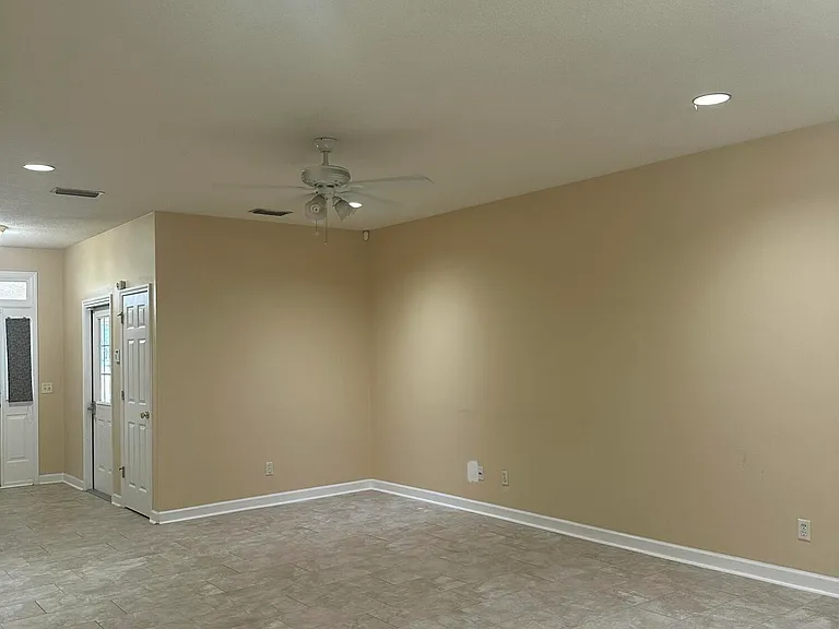 423 Cobble Stone Way — Photo 4