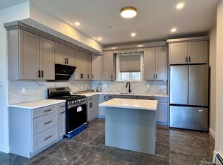 (Undisclosed Address), Fresh Meadows, NY 11365