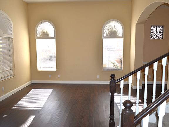 5th image of 2722 S Beverly Pl
