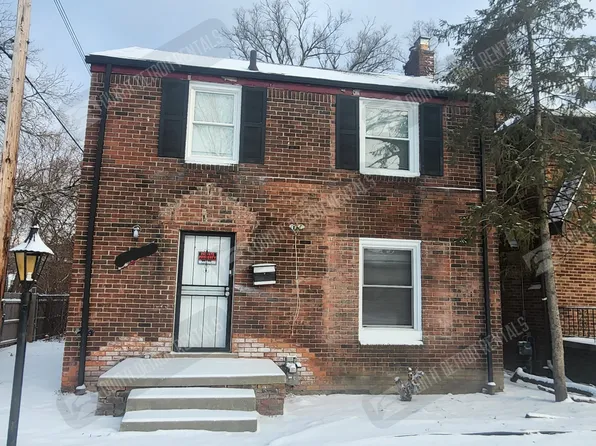 18094 Pennington Dr, Detroit, MI 48221