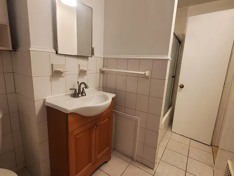 213 Lippincott Ave #2 — Photo 10