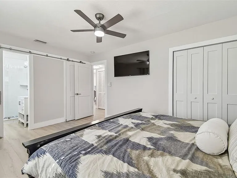 3922 Fontainebleau Dr — Photo 24