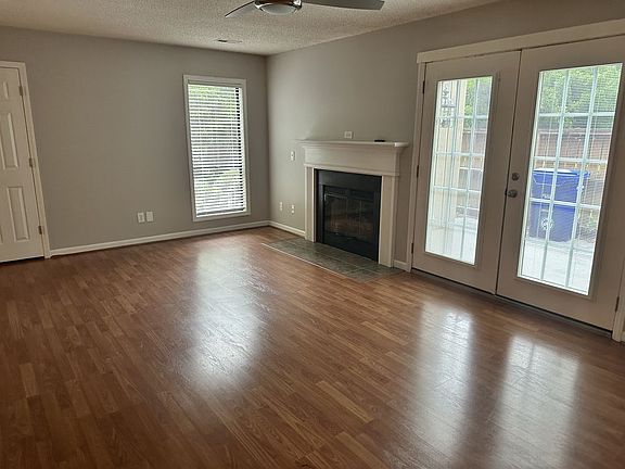 2nd image of 115C Sunshine Ln
