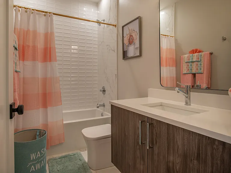 Full bathroom #3