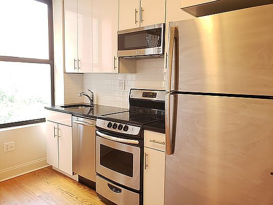 1st image of 248 W 105th St APT 4