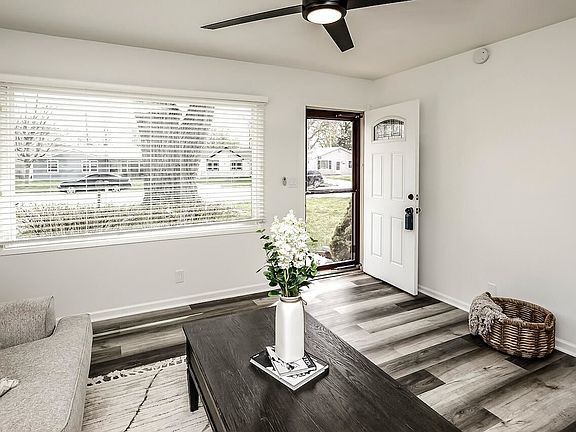 4th image of 4006 Twin City Dr