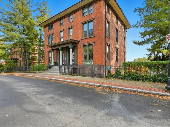 34 Charter Oak Place #3, Hartford, CT 06106