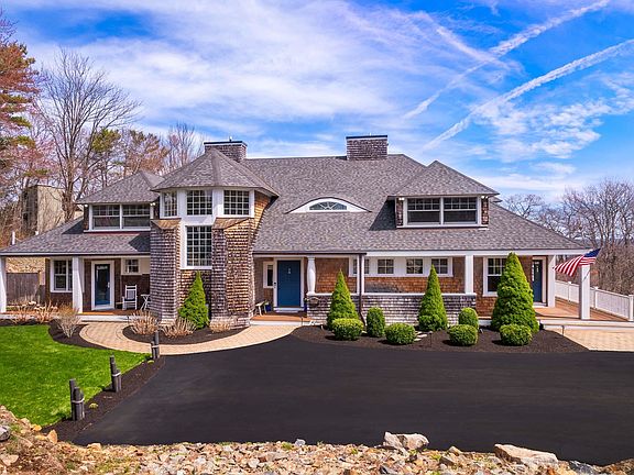2nd image of 1 Cove Road