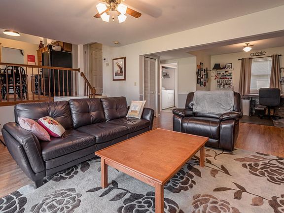 9019 Gutenberg Rd-30