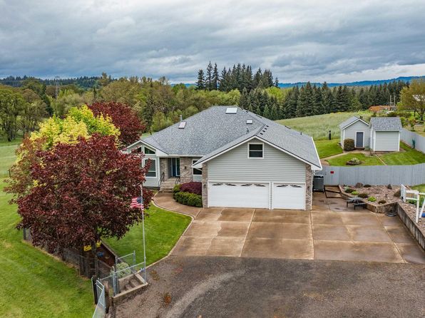 34195 Parkwoods Dr NE, Albany, OR 97322