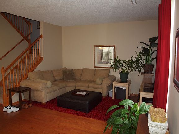 3rd image of 1621 Liberty Cir