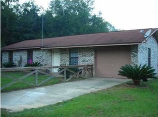 279 Our Town Rd, Wewahitchka, FL 32465