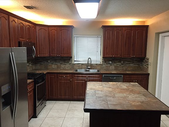 3rd image of 9420 Nassau Dr